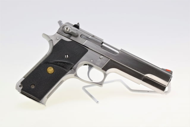Smith & Wesson Model 645